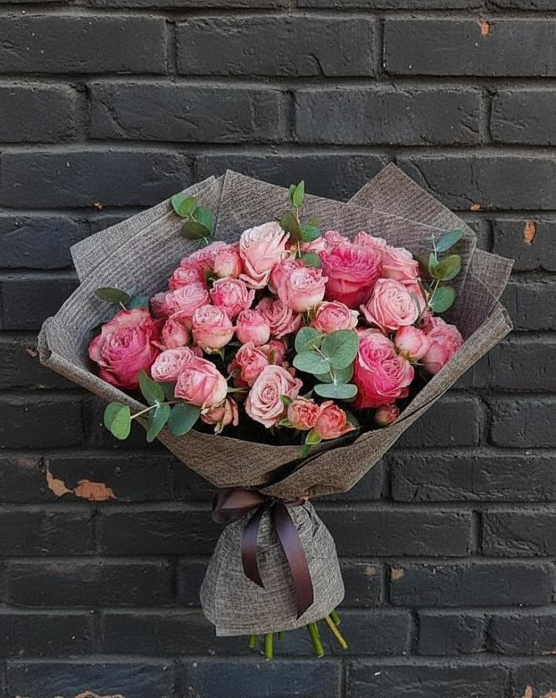 Букет цветов из: Розы в Саяногорске