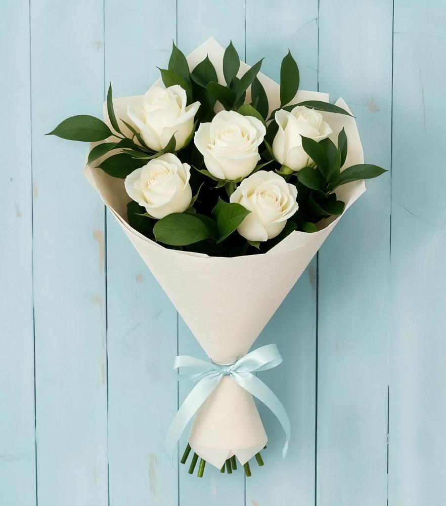 Букет цветов из: Розы в Саяногорске