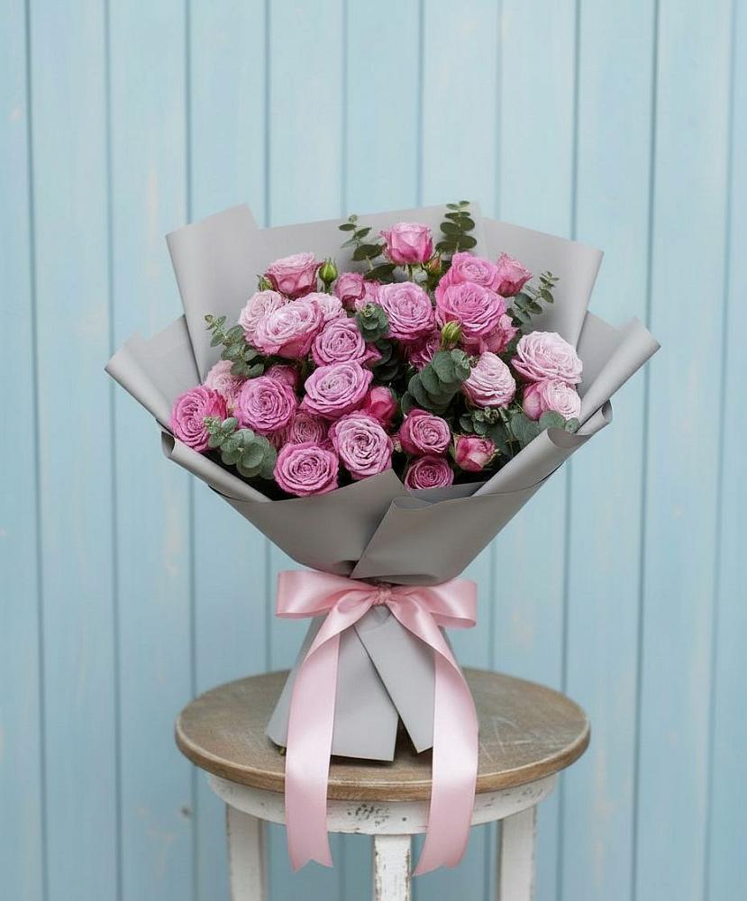 Букет цветов из: Розы в Саяногорске