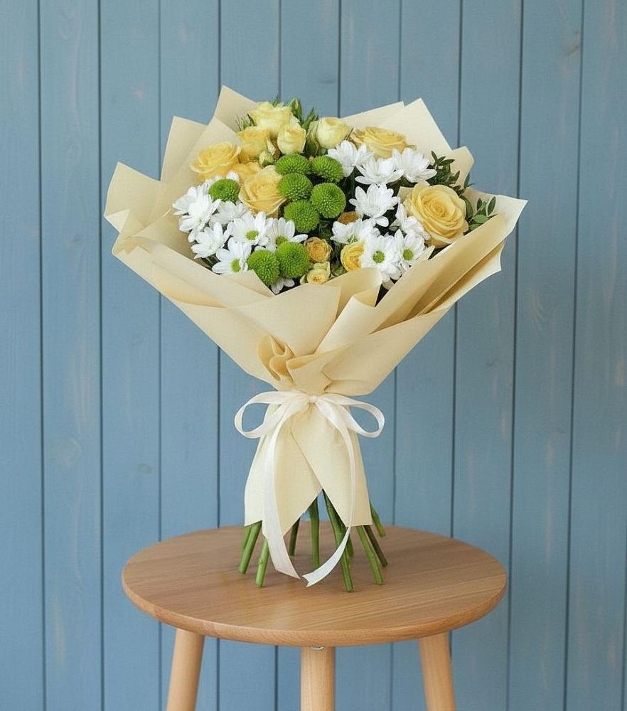 Букет цветов из: Хризантемы и Розы в Саяногорске