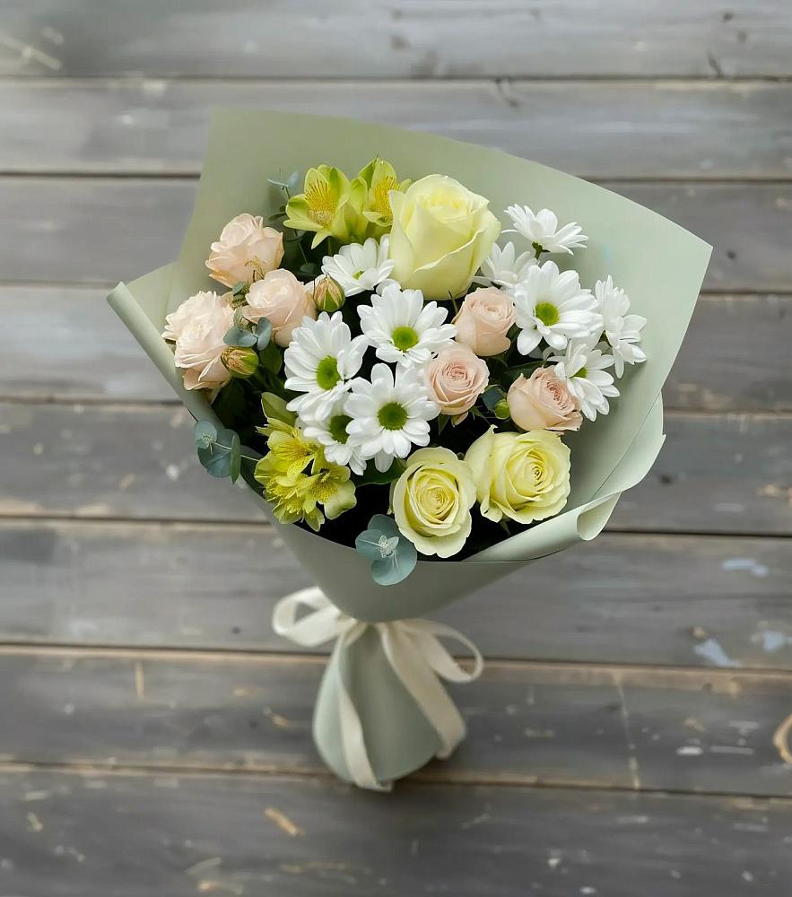 Букет цветов из: Альстромерии, Розы и Хризантемы в Саяногорске