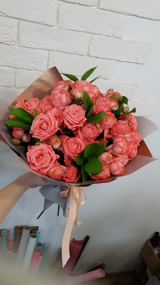 Букет цветов из: Розы в Саяногорске