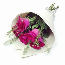 Букет цветов из:  Розы в Саяногорске