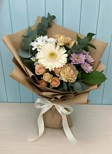 Букет цветов из:  Герберы и Хризантемы в Саяногорске