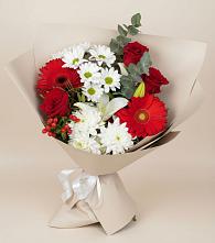 Букет цветов из:  Розы, Хризантемы, Герберы и Лилии в Саяногорске