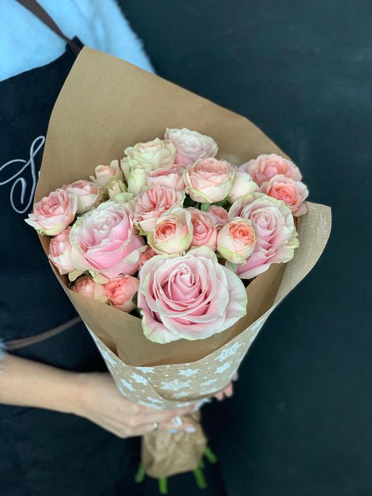 Букет цветов из: Хризантемы и Розы в Саяногорске