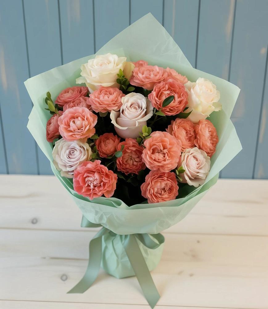 Букет цветов из: Розы в Саяногорске