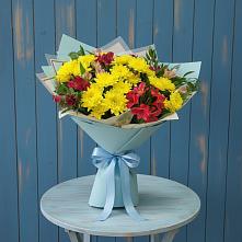 Букет цветов из:  Альстромерии и Хризантемы в Саяногорске