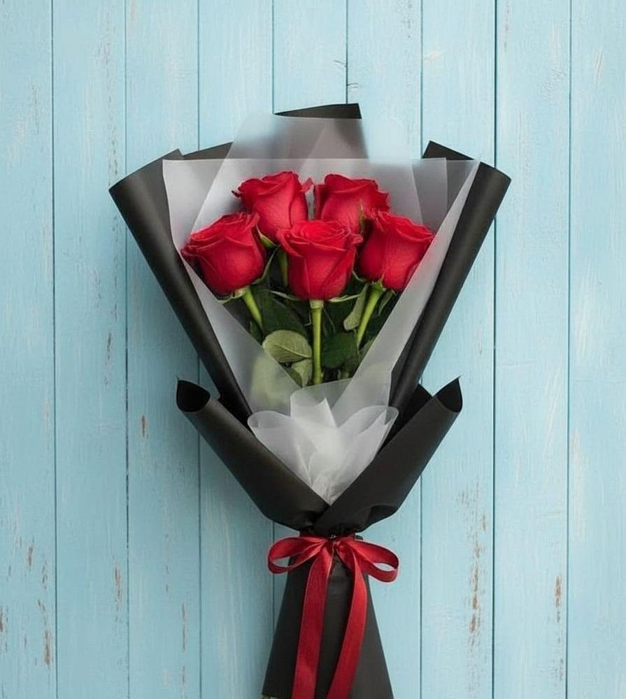 Букет цветов из: Розы в Саяногорске